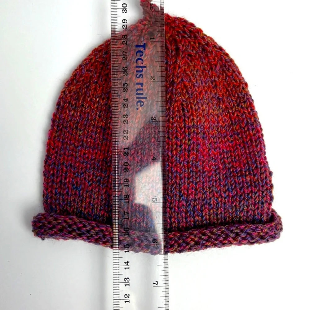 One of a kind gift. Lorraine hand knitted baby hats.  NEW. 1618